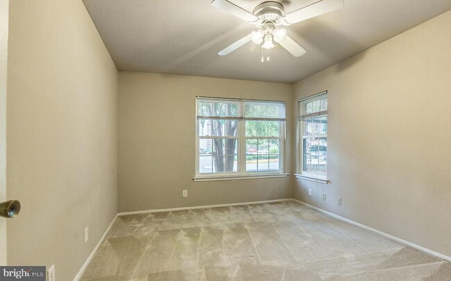 Building Photo - Stylish Condo with Premium Location