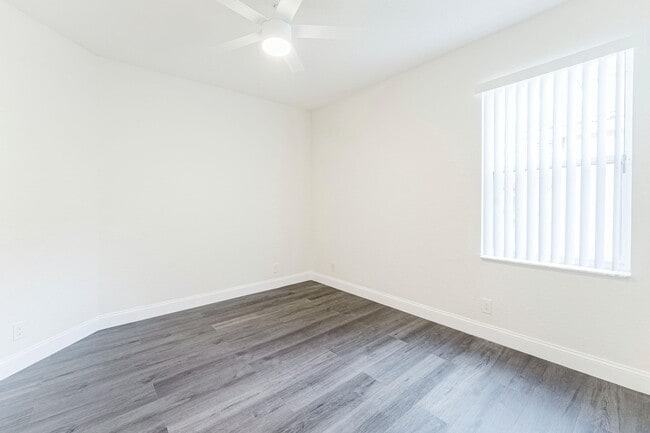 Building Photo - 12630 Torbay Dr