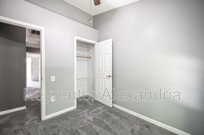 Building Photo - 7107 Tolliver St