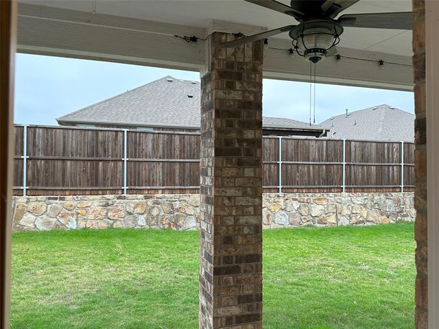 Building Photo - 912 Monarch Ln
