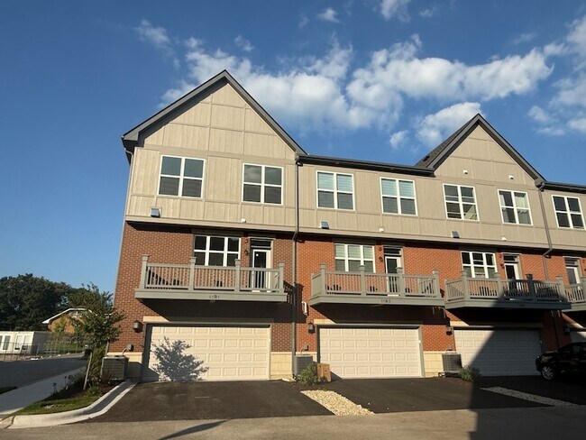 Building Photo - 1191 Gateway Ct