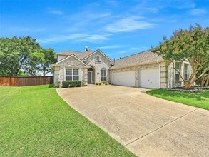 Building Photo - 2605 Royal Troon Dr