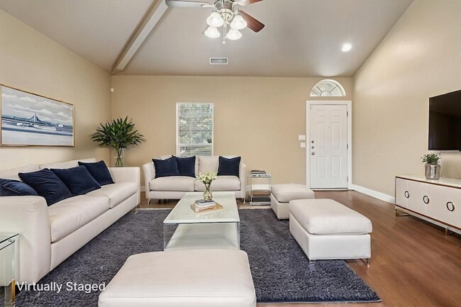 Building Photo - 317 Westgate Dr