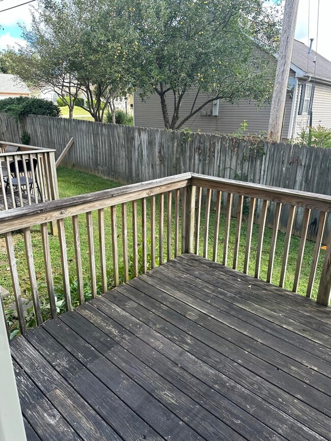 Building Photo - 2003 River Ridge Rd