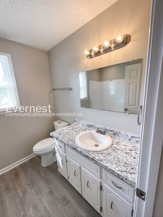 Building Photo - 901 Cimarron Ct