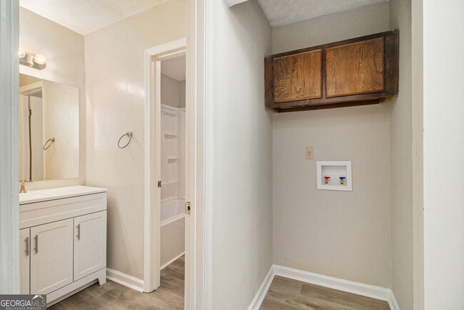 Building Photo - 3782 Kensingwood Trace