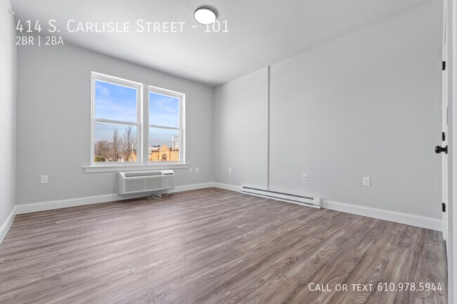 Building Photo - 414 S Carlisle St
