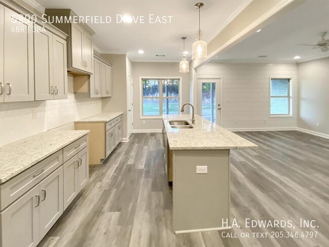 Building Photo - 5290 Summerfield E Dr