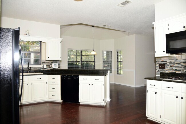 Building Photo - 116 Baywind Dr