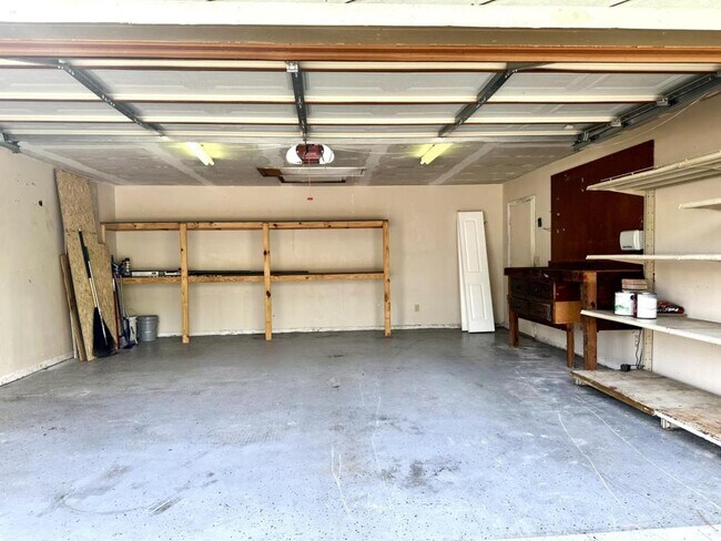 Building Photo - 607 Chickasaw Rd