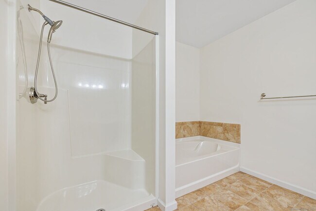 Building Photo - 38 Brighton Park Way