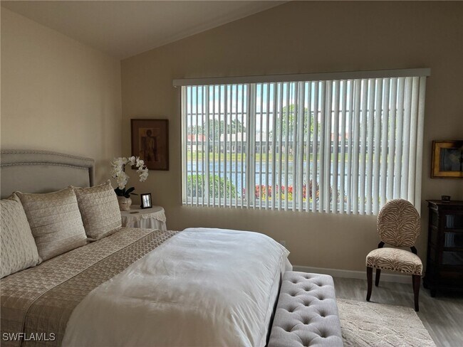 Building Photo - 163 Vista Ln