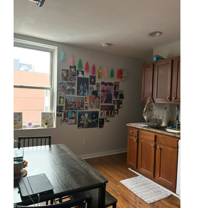 Building Photo - 220 Hanover St