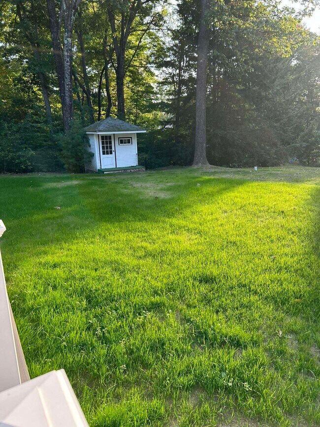 Building Photo - 286 Ceda Rd