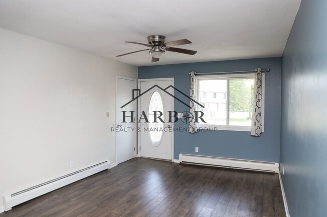 Building Photo - 3 bedroom Townhome in Eyota, MN Available ...
