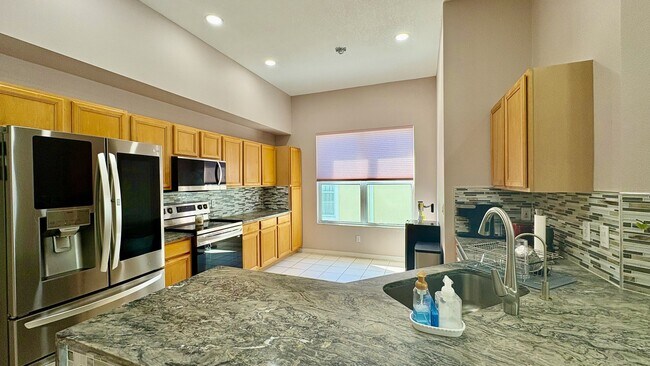 Building Photo - 3612 Foxcroft Cir