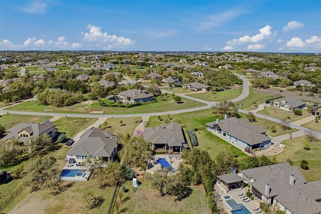 Building Photo - 654 Linden Lp