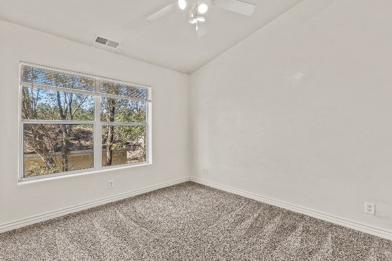 Building Photo - 1378 E Hatcher Dr