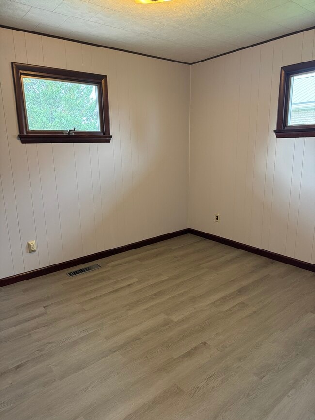 Building Photo - 109 Clayton Dr