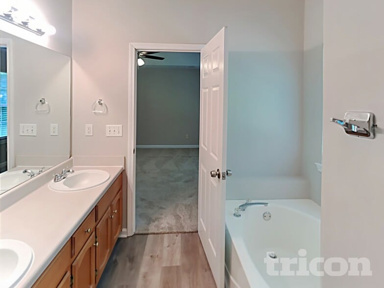 Building Photo - 110 Mason Ct