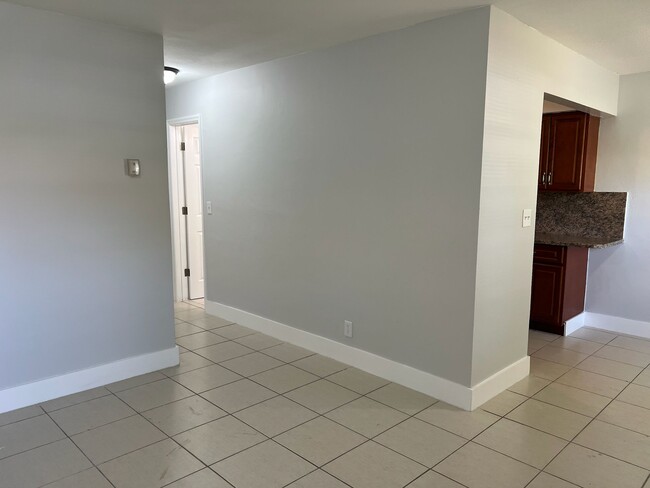 Building Photo - 3071 NW 43rd St