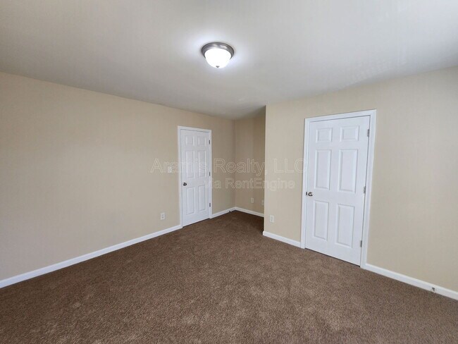 Building Photo - 1428 Autumn Wood Trail