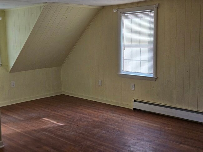 Building Photo - 177 Morse St