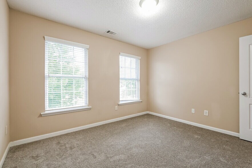 Building Photo - 2295 Clonts Ct
