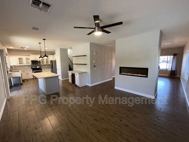 Building Photo - 4121 N Dania Ct