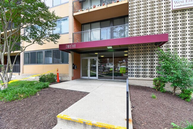 Building Photo - 12 S Van Dorn St