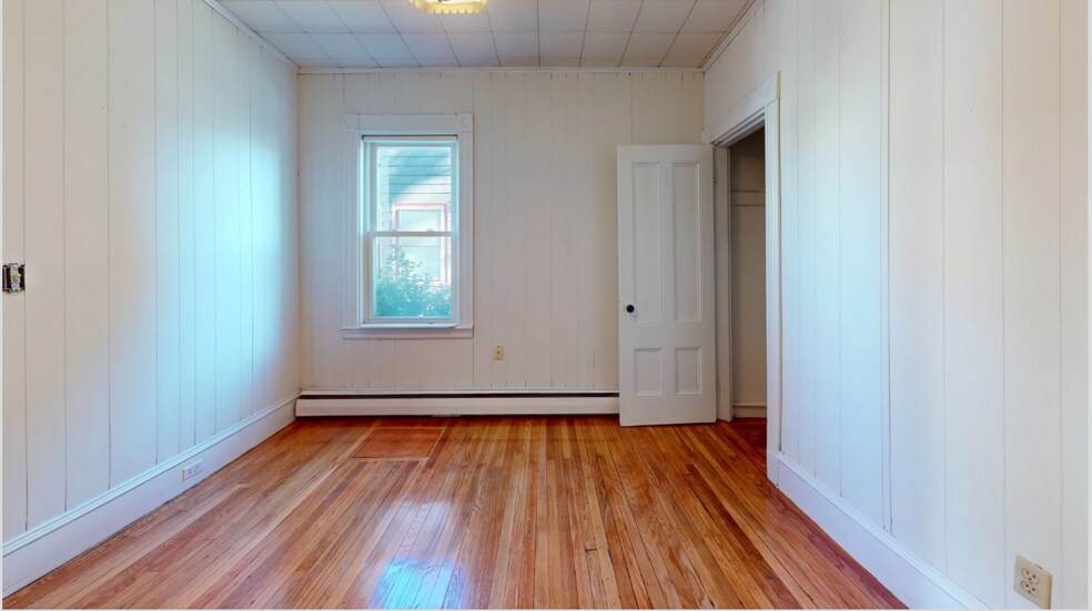 Building Photo - 5 Aldie St