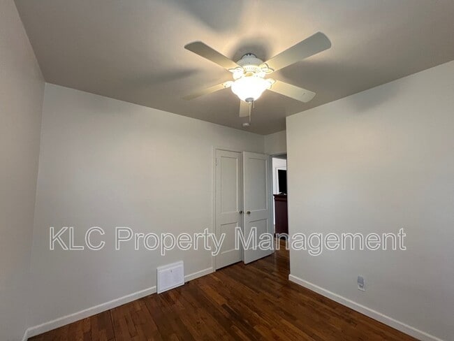 Building Photo - 2524 57th St