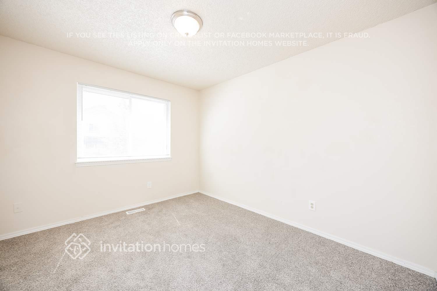 Building Photo - 2935 Haystack Dr