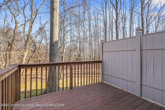 Building Photo - 19 Persimmon Ln