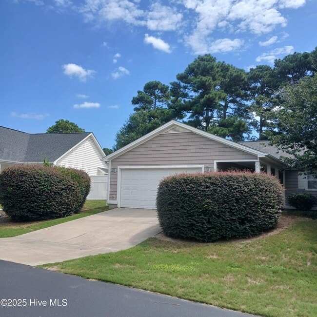 Primary Photo - 4999 Glen Cove Dr SE