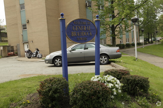 Building Photo - General Braddock Towers