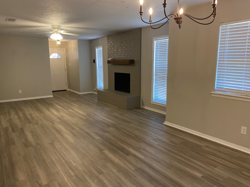 Building Photo - 4903 Sanderson Ln