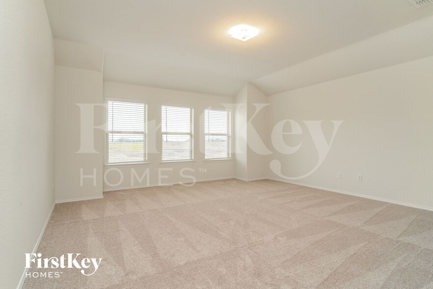 Building Photo - 434 Stuart Ln