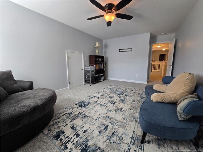 Building Photo - 410 Sedgefield Dr