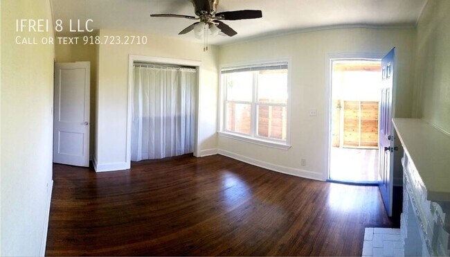 Building Photo - 2865 E Admiral Pl