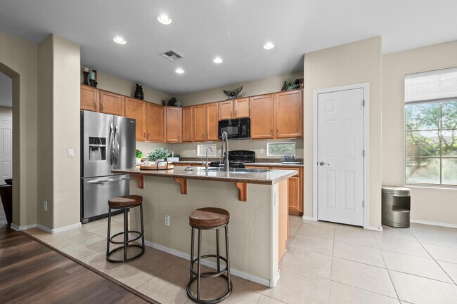 Building Photo - 16048 W Papago St