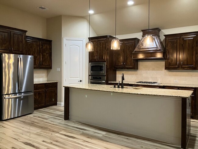 Building Photo - 2829 Sheffield Ct
