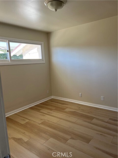 Building Photo - 5122 Linda Cir