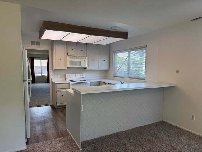 Building Photo - 7697 Volclay Dr