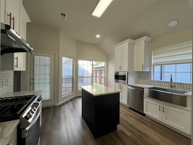 Building Photo - 7108 Napa Valley Dr