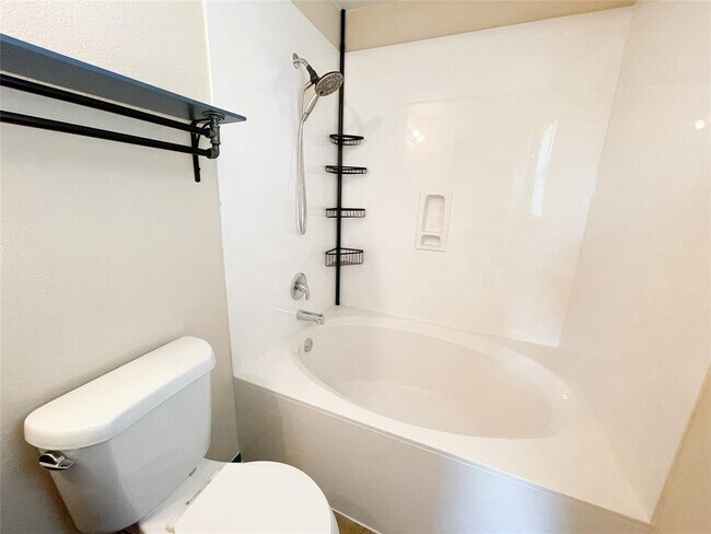 Building Photo - 8913 Southwick Dr