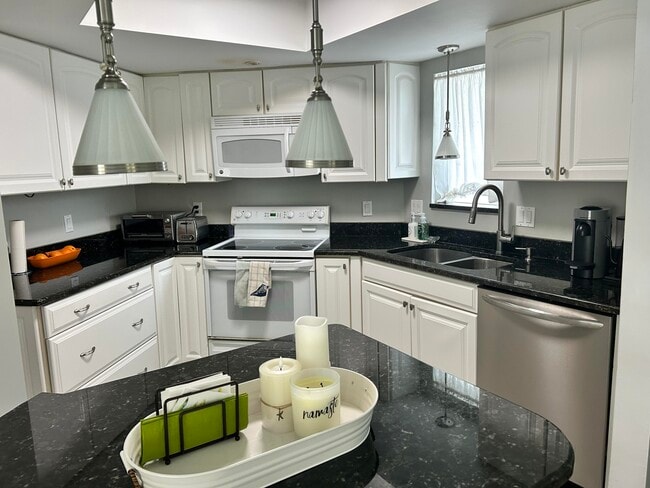 Building Photo - 274 Seabreeze Cir