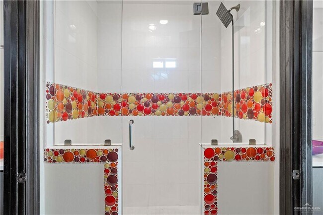 Building Photo - 32 May Dr