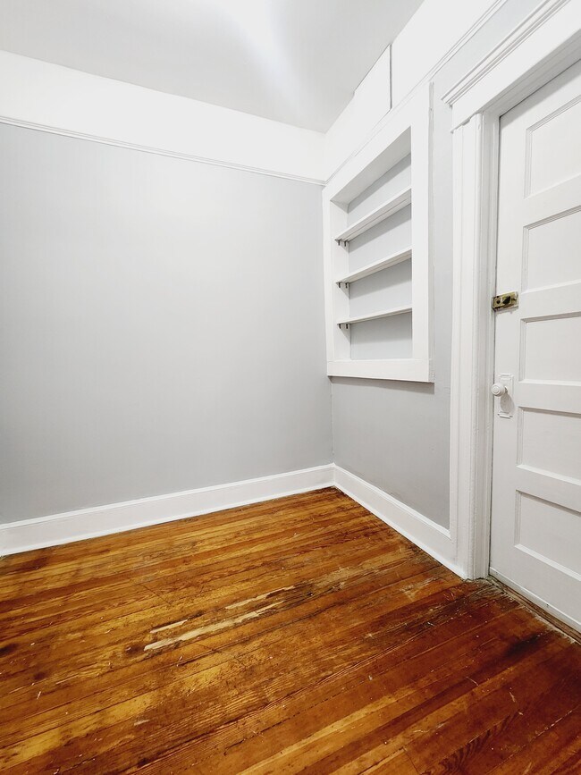 Building Photo - 125 Audubon Ave