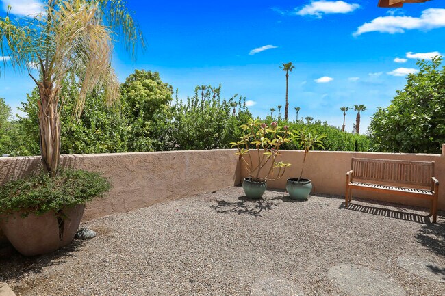 Building Photo - 72816 Mesa View Dr